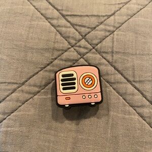 Retro Pink Radio Croc Jibbet NWOT